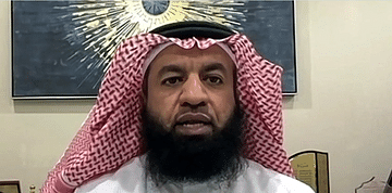 تمكين غير السعودي من ممارسة أي نشاط اقتصادي لحسابه الخاص هل تعتبر جريمة؟..شاهد بالفيديو محامي  يجيب