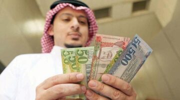 السعودية: أوامر ملكية بصرف زيادة 1000 ريال لجميع الموظفين في القطاعين المدني والعسكري (تعرف على سلم رواتب الموظفين الجديد 1445)